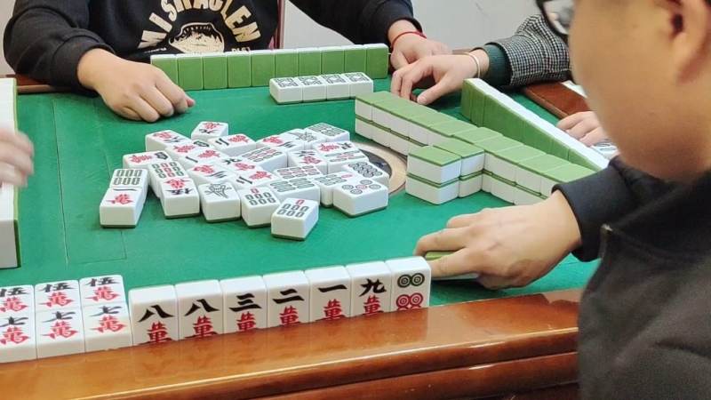 AG超玩会赛点局翻盘夺冠